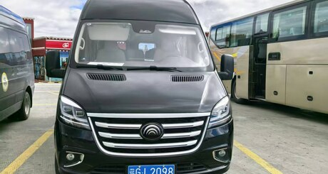 西藏租车-西藏包车-西藏旅游包车-9座宇通商务车
